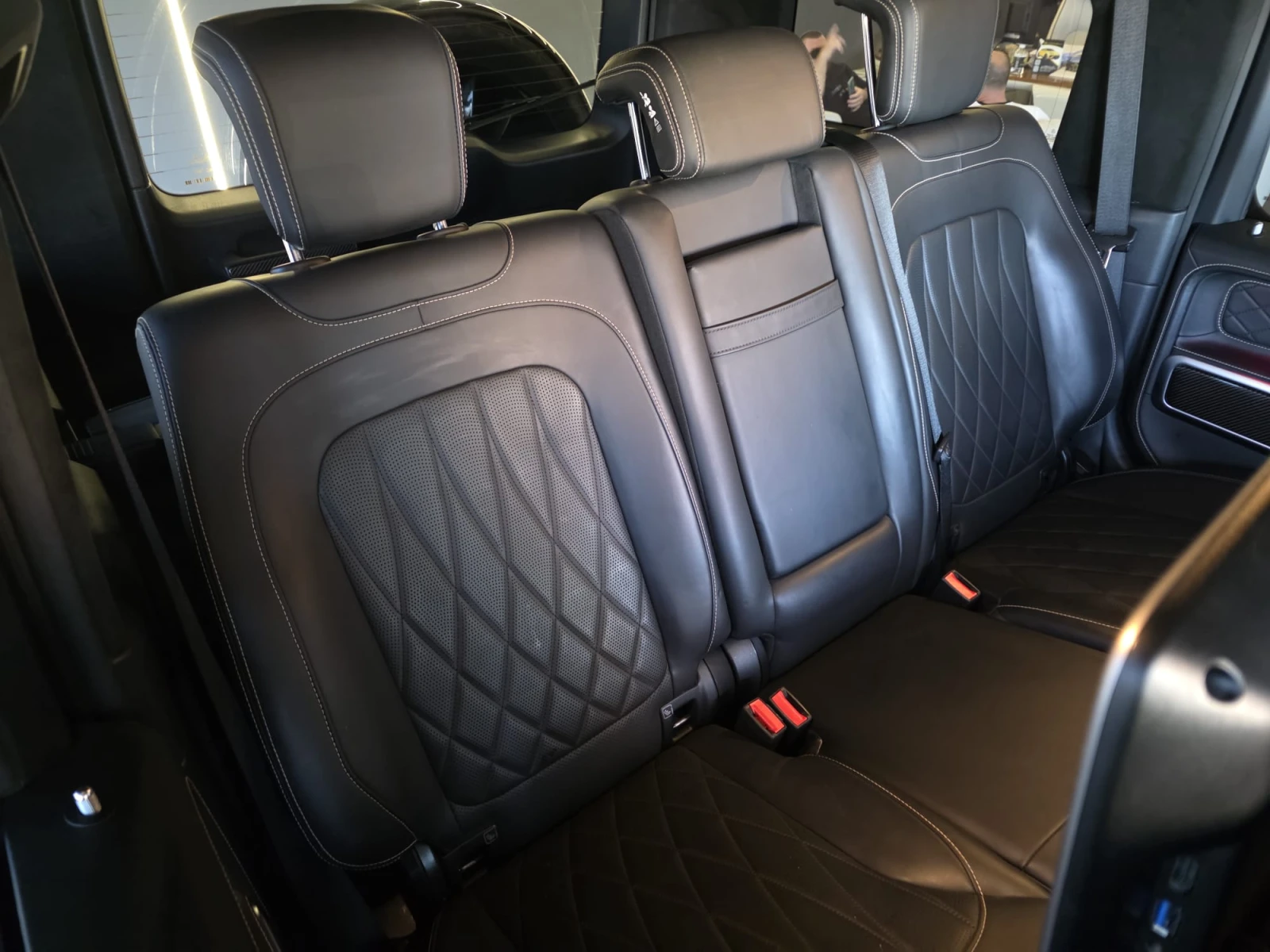 Mercedes-Benz G 400 D* Stronger Than Time EDT* AMG* Масаж* Full* Лизи, снимка 14 - Автомобили и джипове - 54596903