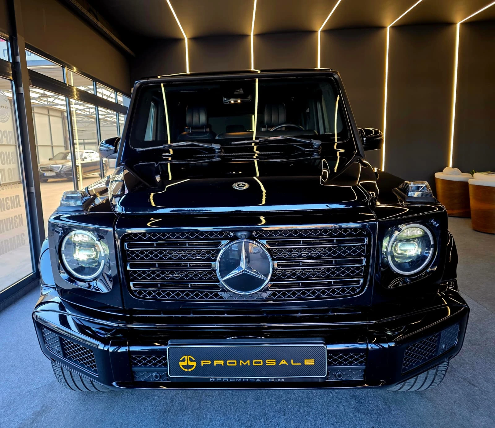 Mercedes-Benz G 400 D* Stronger Than Time EDT* AMG* Масаж* Full* Лизи, снимка 2 - Автомобили и джипове - 54596903