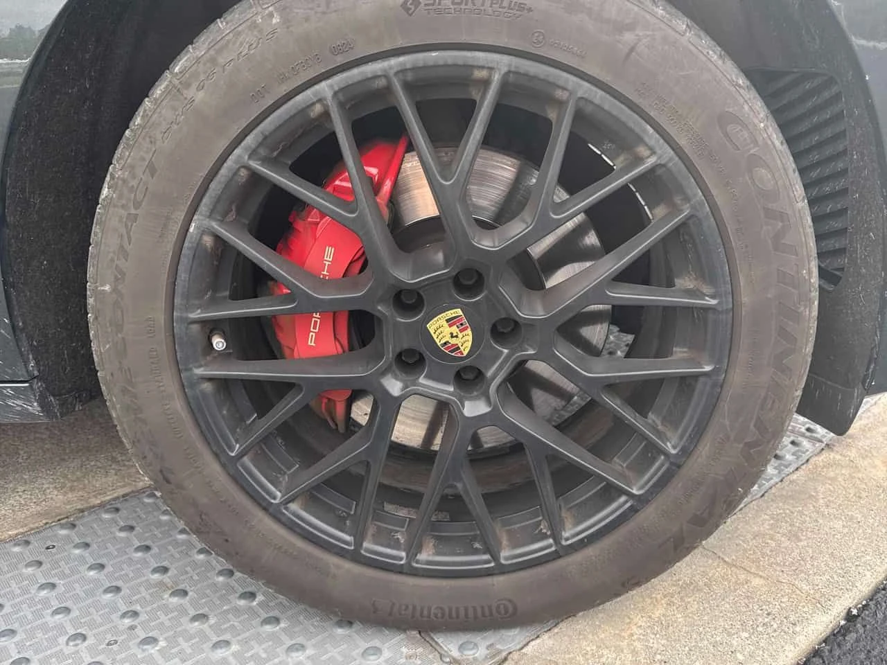 Porsche Macan * GTS * ГЛАВНО ПРЕДСТАВИТЕЛСТВО НА PORSCHE* , снимка 6 - Автомобили и джипове - 55079505