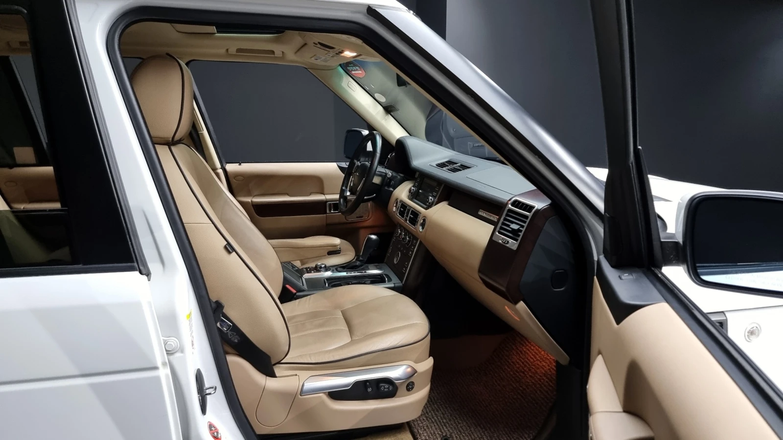 Land Rover Range rover 5.0 HSE VOGUE, снимка 8 - Автомобили и джипове - 55401923