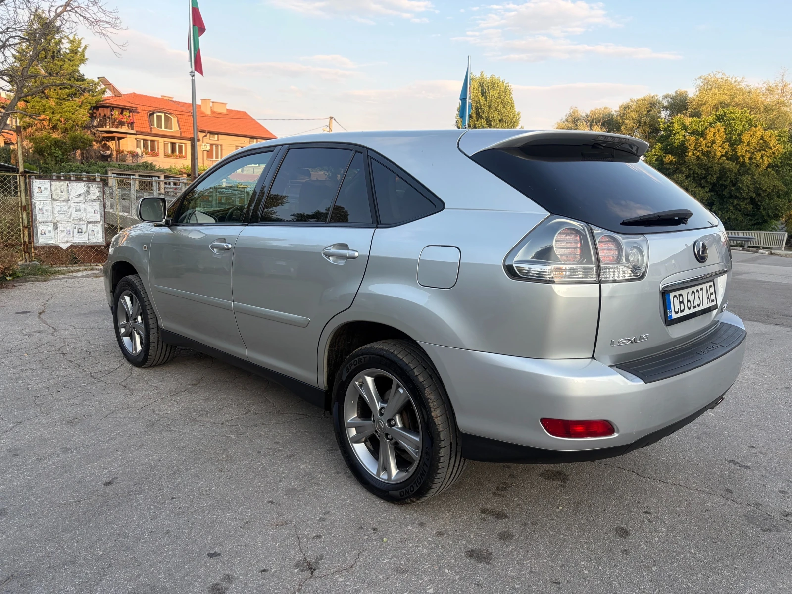Lexus RX 400h, снимка 2 - Автомобили и джипове - 55441556