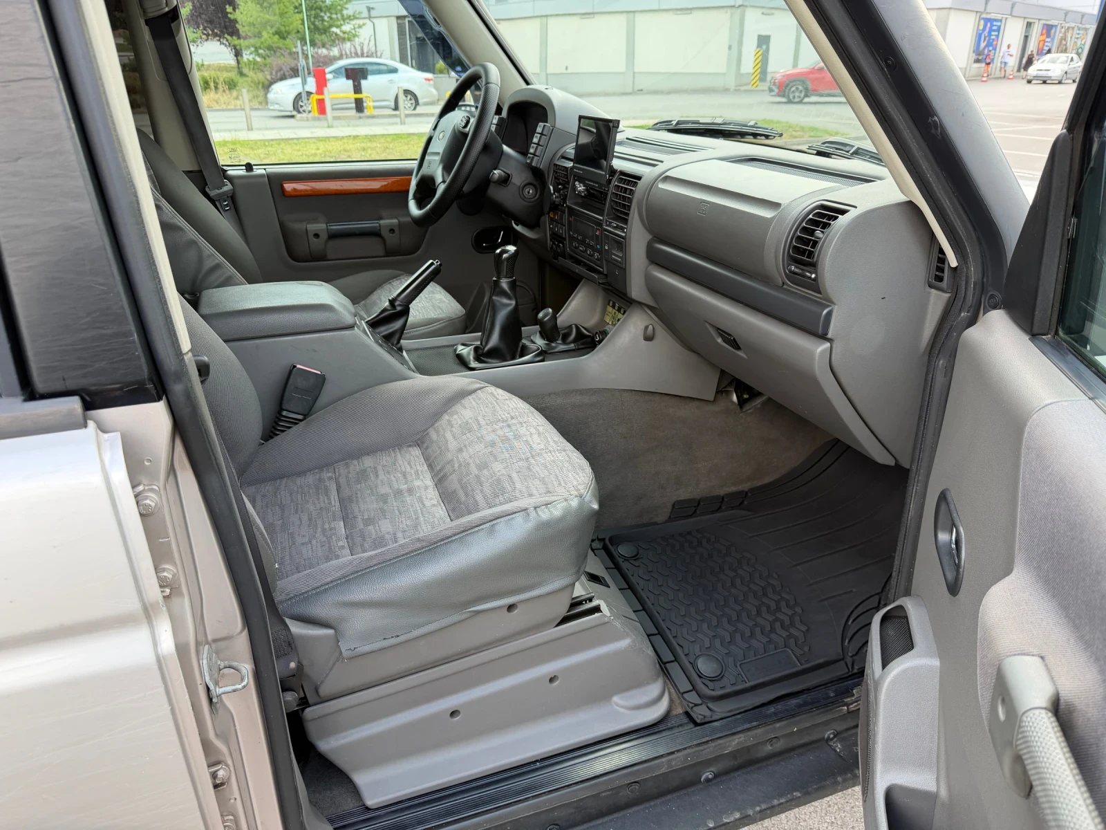 Land Rover Discovery TD5, снимка 14 - Автомобили и джипове - 55654196