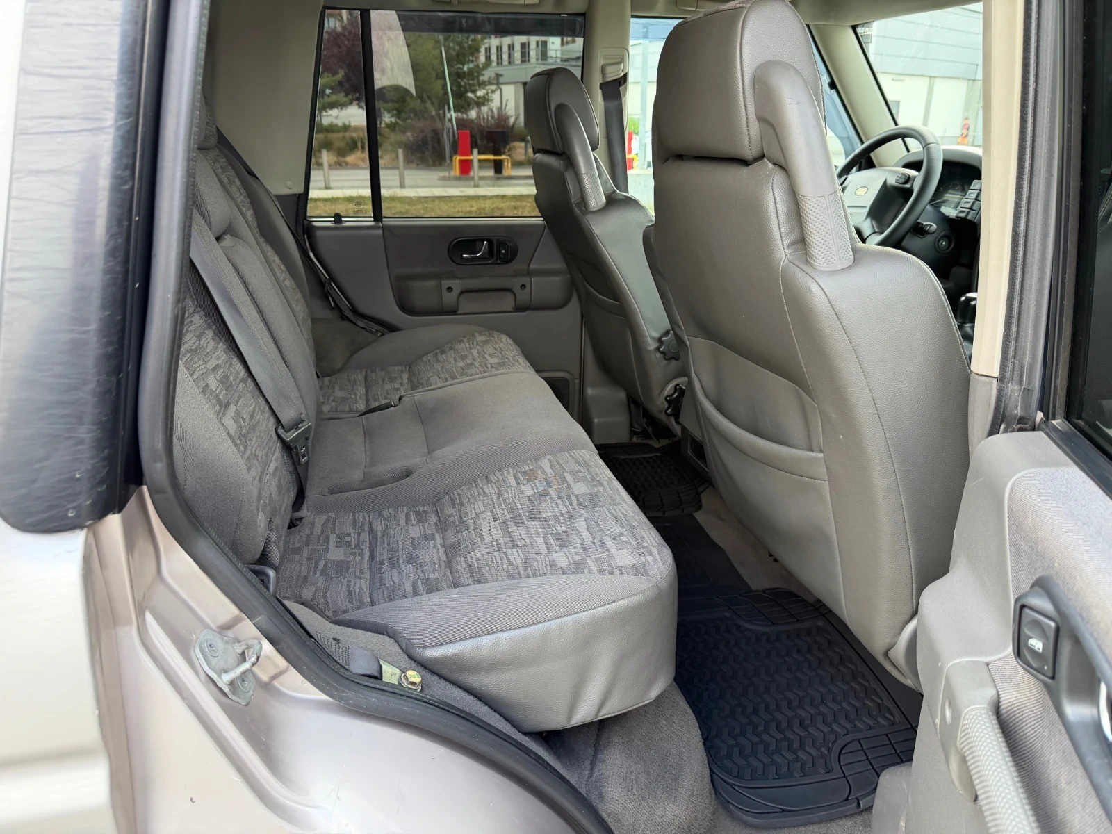 Land Rover Discovery TD5, снимка 13 - Автомобили и джипове - 55654196