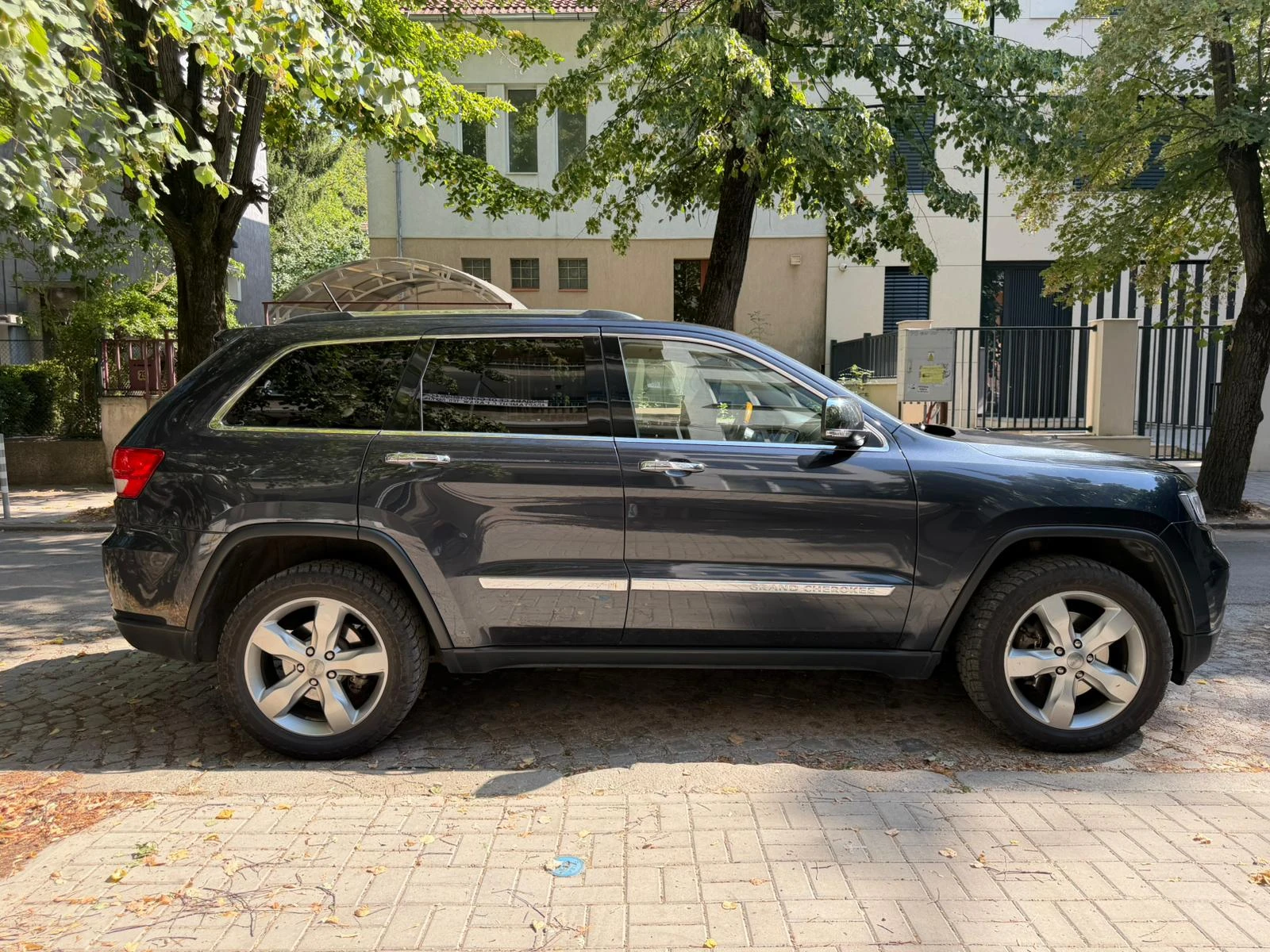 Jeep Grand cherokee 5.7 Overland, снимка 6 - Автомобили и джипове - 55847239