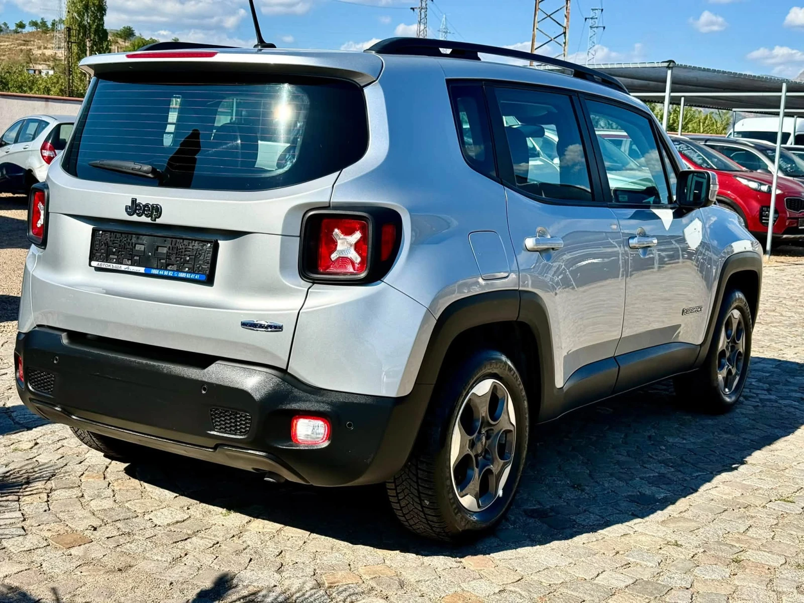 Jeep Renegade 1.4 ФАБРИЧНА ГАЗОВА УРЕДБА, снимка 5 - Автомобили и джипове - 56130952