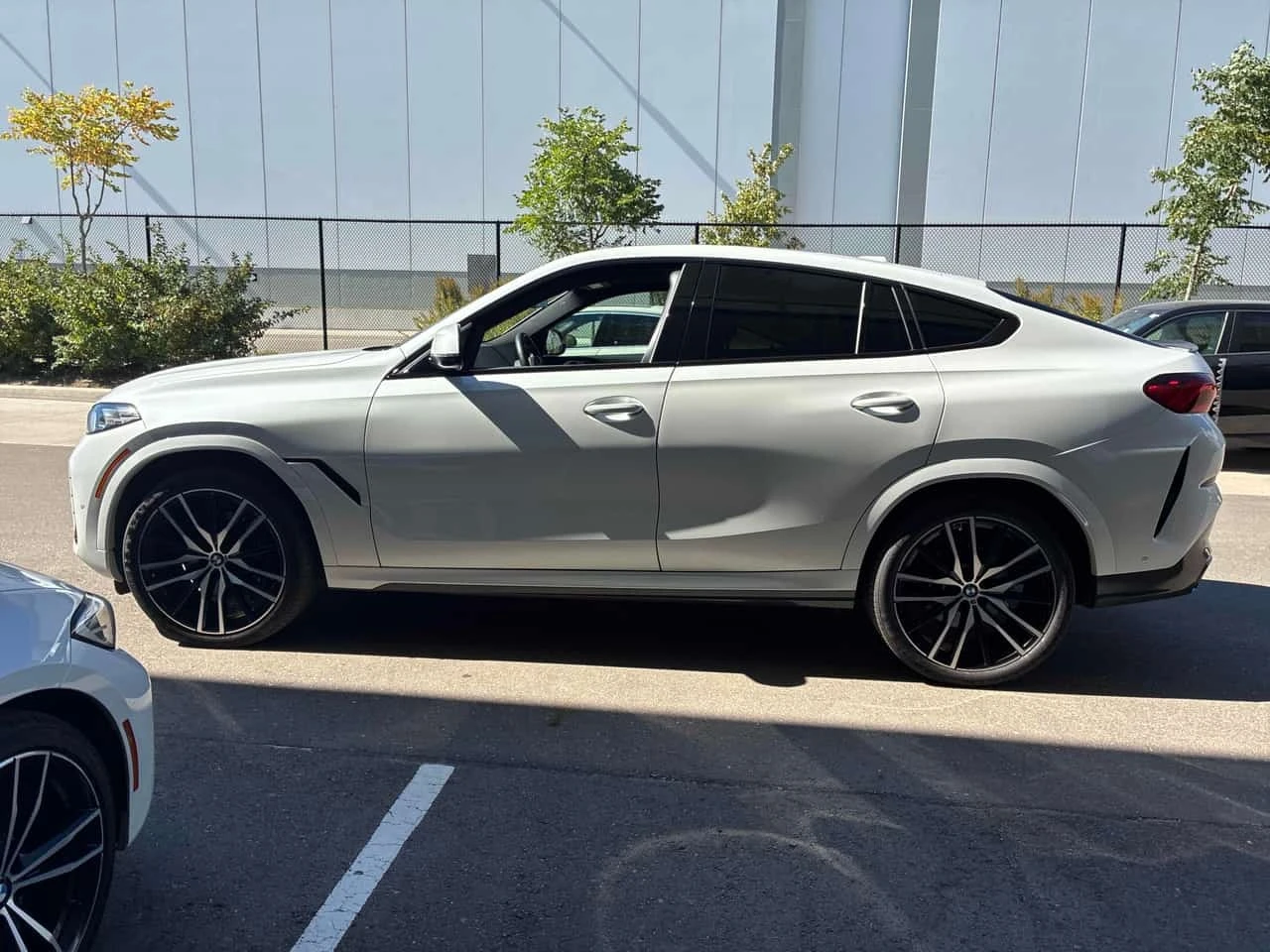 BMW X6 * xDrive40i * ГЛАВНО ПРЕДСТАВИТЕЛСТВО НА BMW, снимка 3 - Автомобили и джипове - 56218178