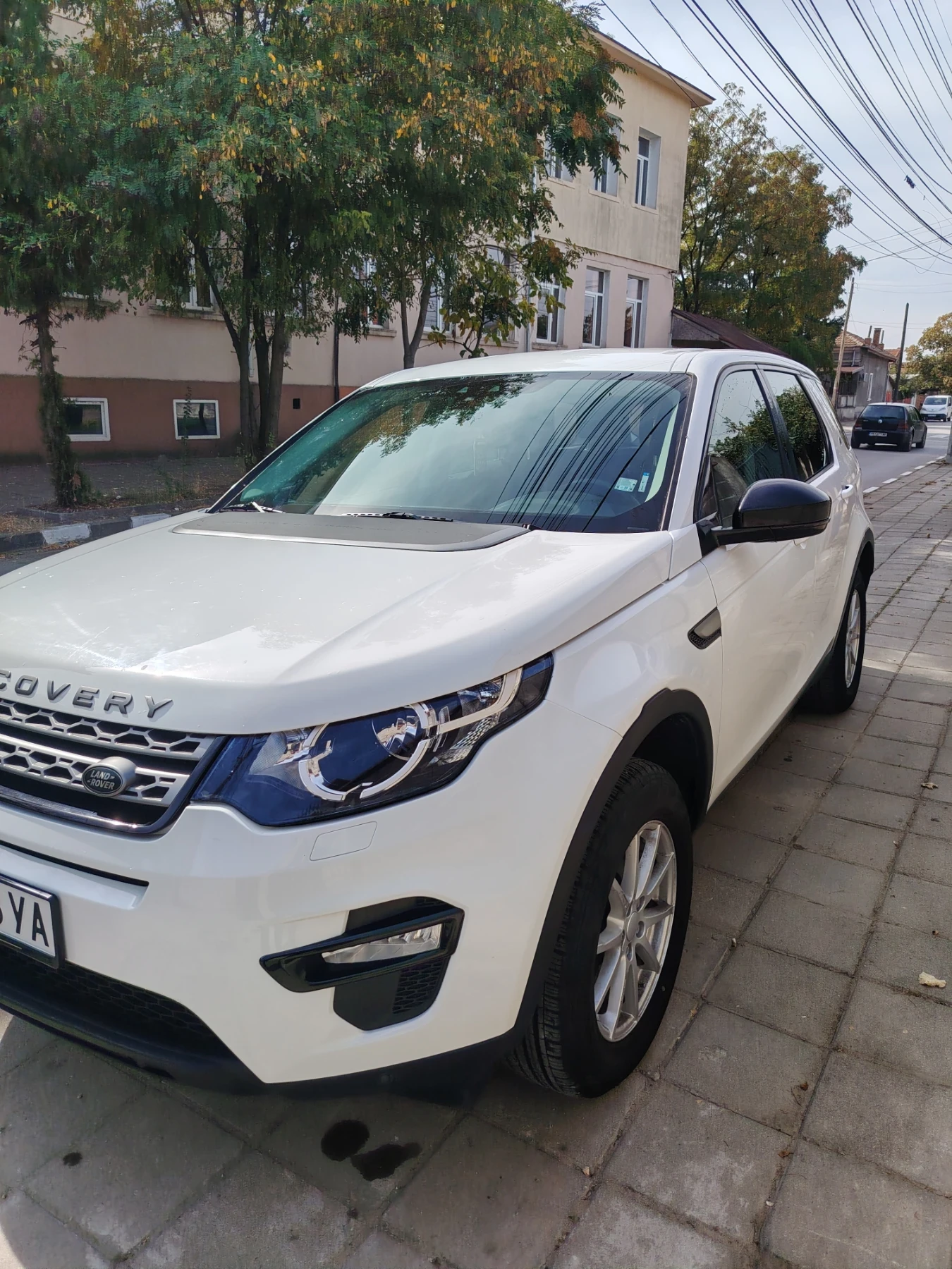 Land Rover Discovery Sport, снимка 4 - Автомобили и джипове - 56449431