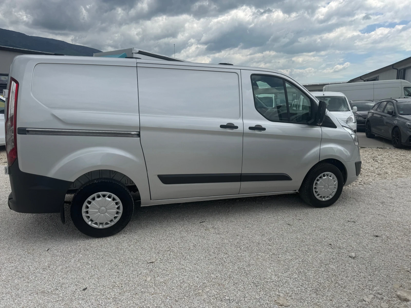 Ford Transit Custom, снимка 3 - Бусове и автобуси - 54737156