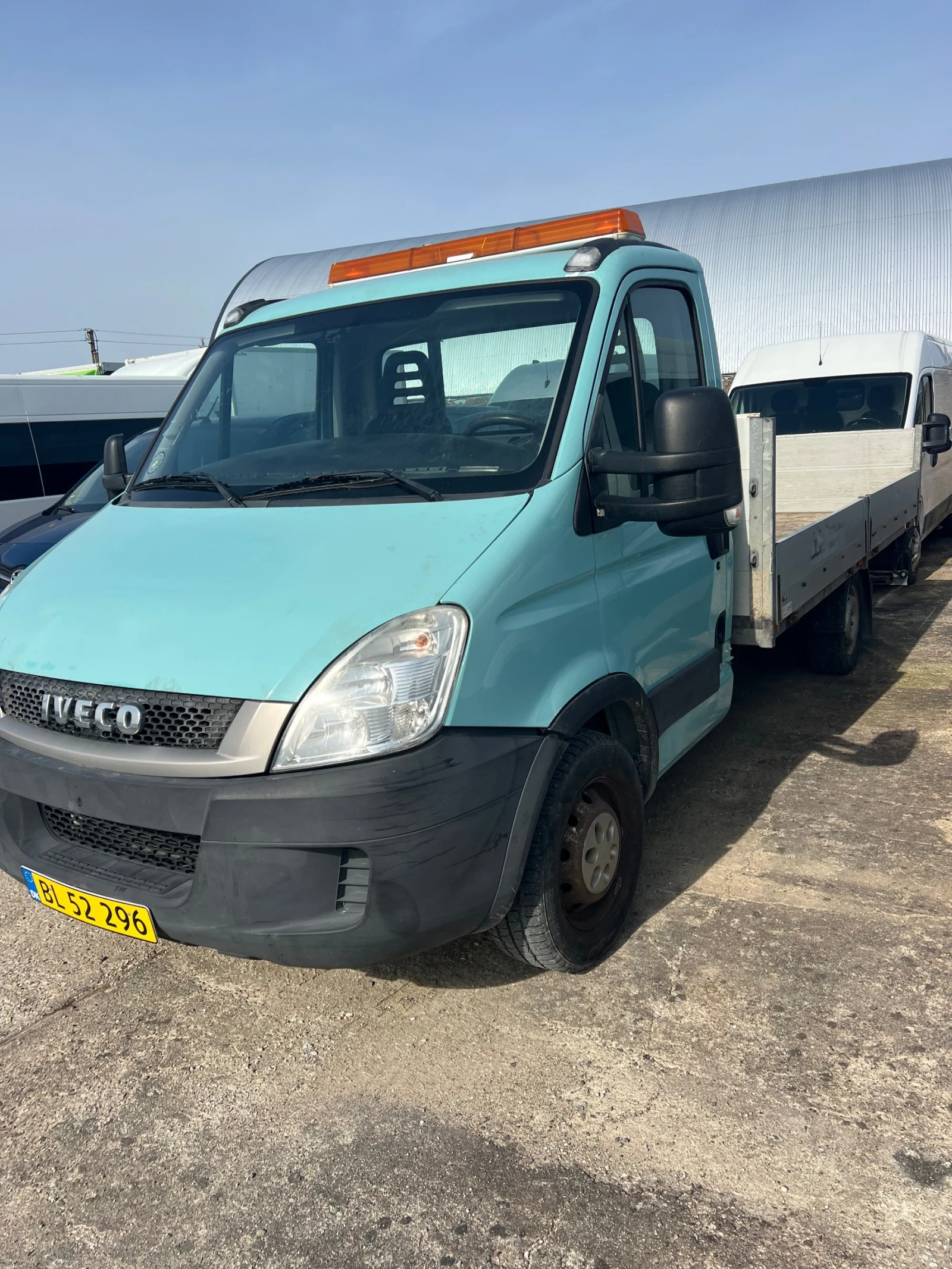 Iveco Daily, снимка 2 - Бусове и автобуси - 56293954