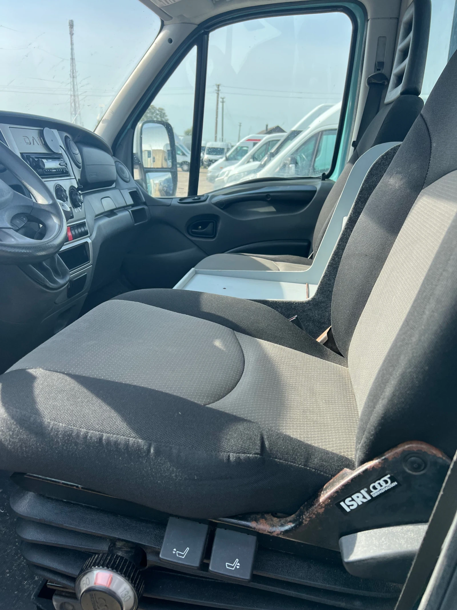 Iveco Daily, снимка 3 - Бусове и автобуси - 56293954