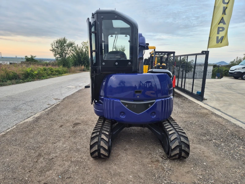 Багер Komatsu PC30UU / КАБИНА / ПАРНО / НОВИ ВЕРИГИ, снимка 3 - Индустриална техника - 52043400
