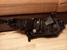 Продавам оригинален ляв фар, снимка 2