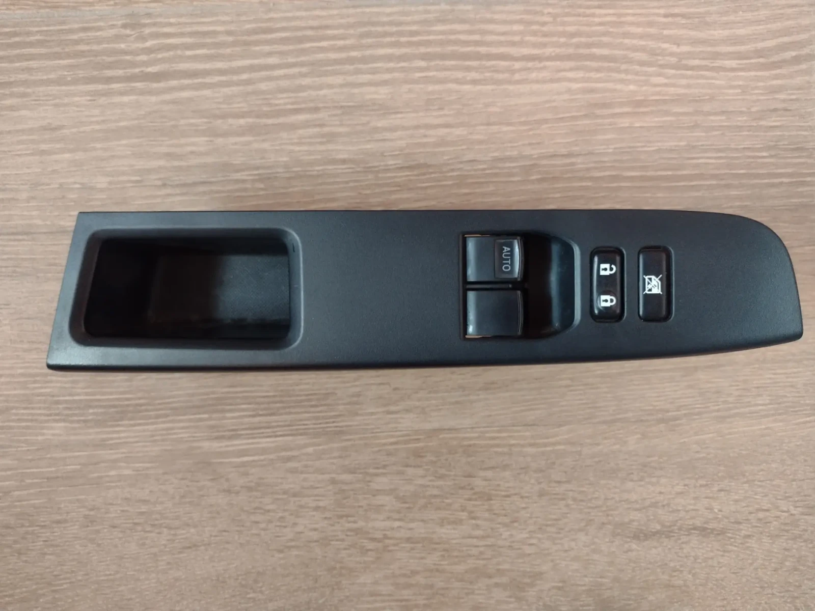 74232-0D670   /  .   TOYOTA YARIS III     742320D670 | Mobile.bg   1