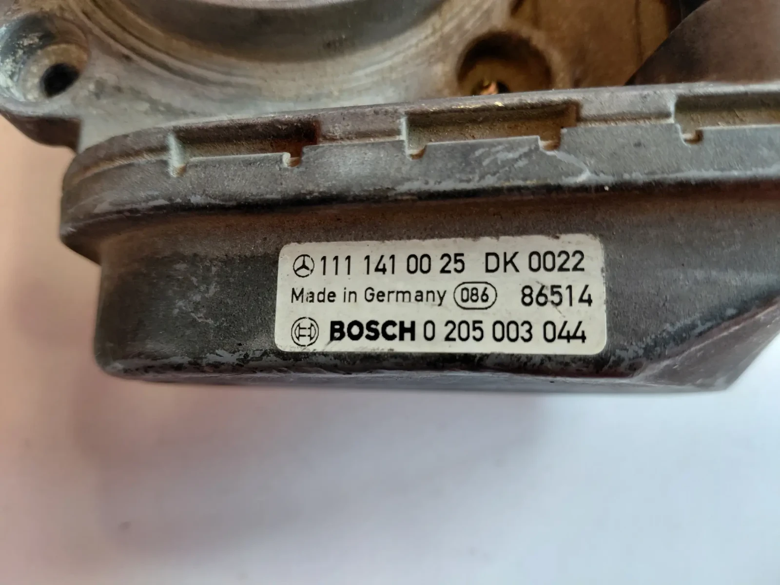 1111410025 Дроселова клапа за MERCEDES-BENZ CLK 0205003044, снимка 2 - Части - 55789667