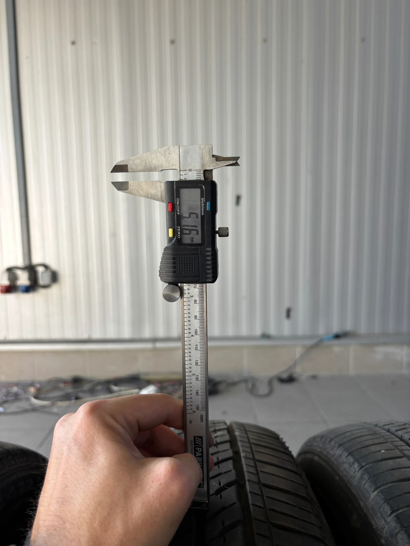 ���� 225/60R17 | Mobile.bg � ����������� 9