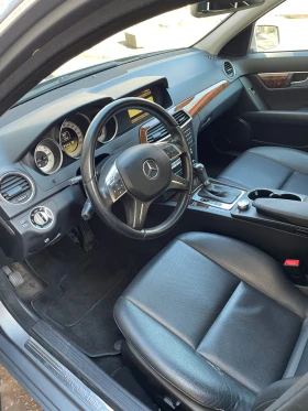 Mercedes-Benz C 250 2.5 V6 4 Matic, снимка 6