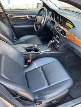 Mercedes-Benz C 250 2.5 V6 4 Matic, снимка 5
