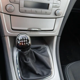 Ford Mondeo 1.8 TDCI (ЦЕНА ПО ДОГОВАРЯНЕ), снимка 16