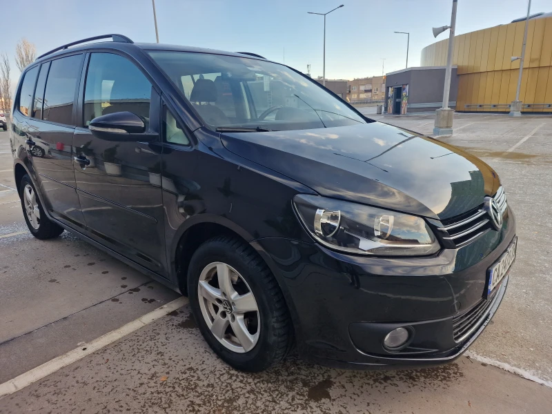 VW Touran 1.6 TDI, снимка 3 - Автомобили и джипове - 48091954