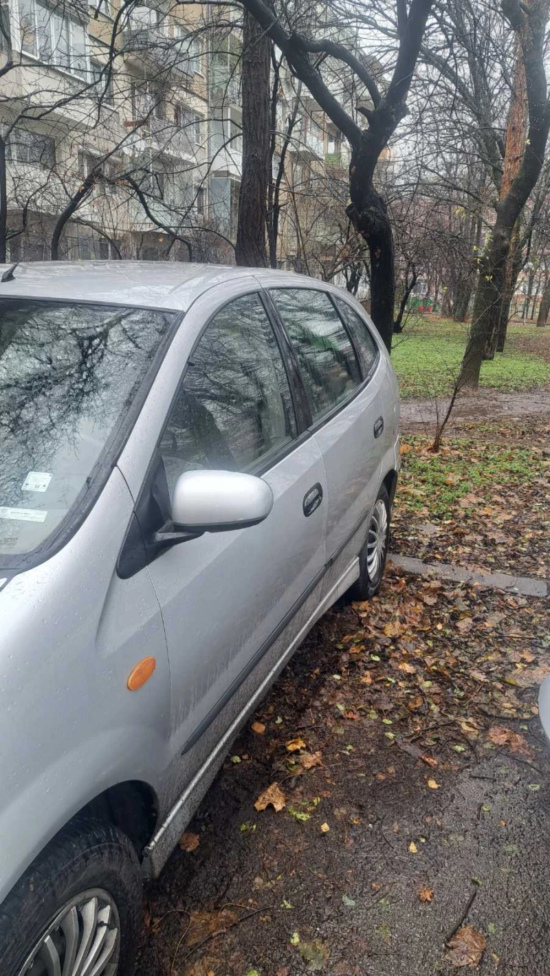 Nissan Almera tino, снимка 5 - Автомобили и джипове - 48174824