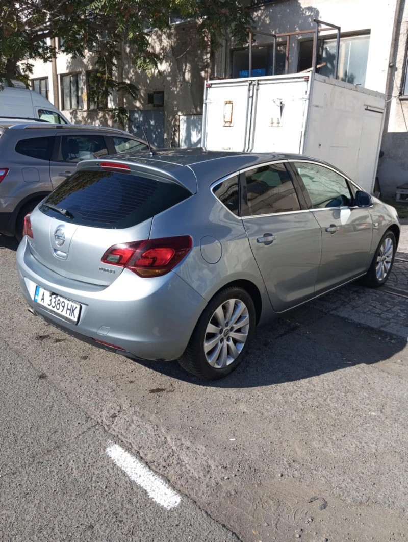 Opel Astra 1.6, снимка 4 - Автомобили и джипове - 48738706