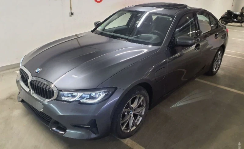 BMW 320 e Sport Line. Hybrid