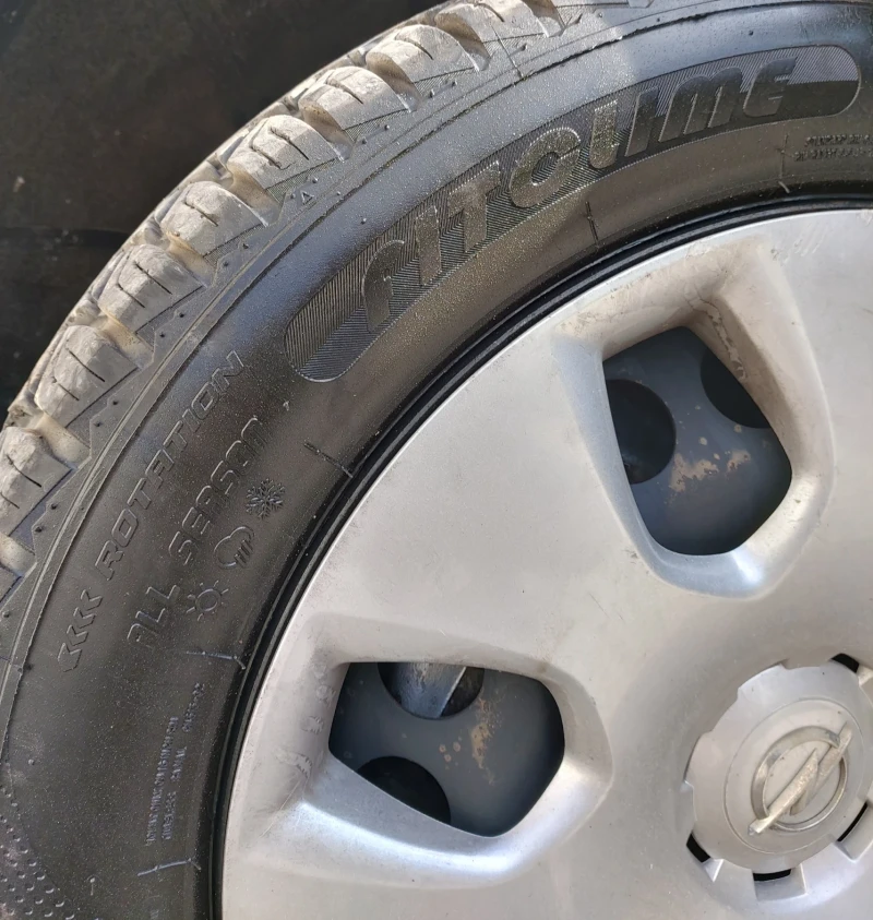 Opel Astra J 1.6, снимка 10 - Автомобили и джипове - 51370936