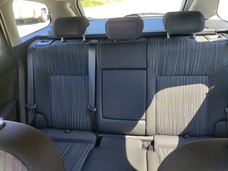 Opel Astra J 1.6, снимка 8 - Автомобили и джипове - 51370936