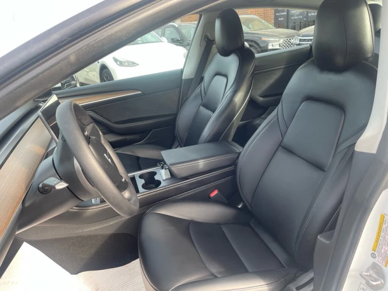 Tesla Model 3 * RWD* * АвтоКредит* * CARFAX* (ЦЕНА ДО БГ), снимка 8 - Автомобили и джипове - 52536746