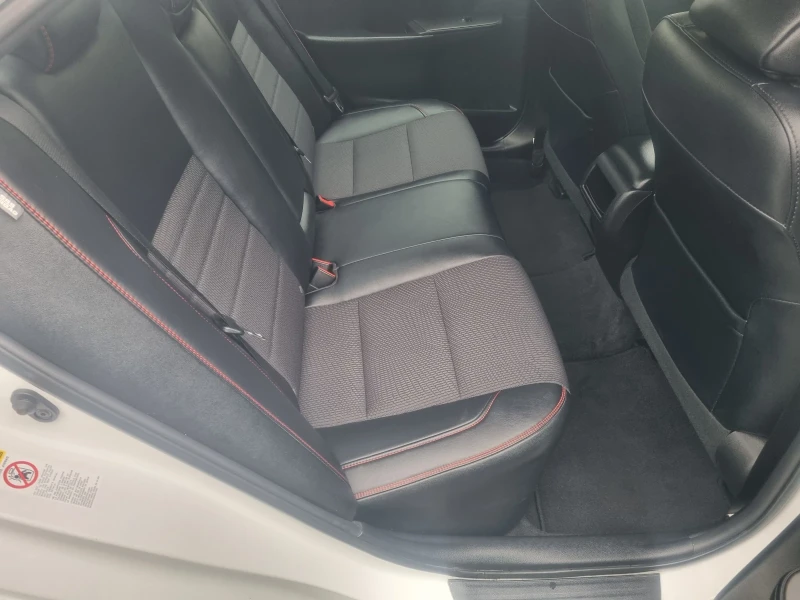 Toyota Camry 2.5 SE, снимка 15 - Автомобили и джипове - 52550699