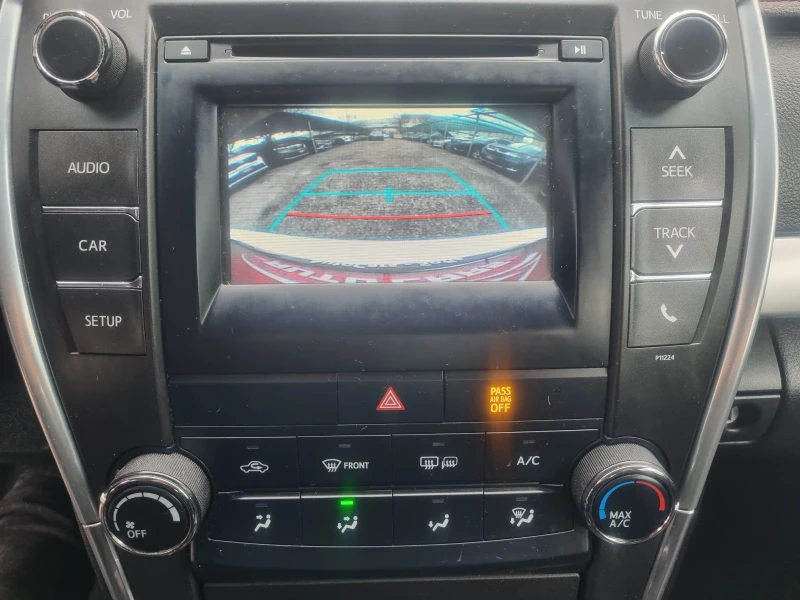 Toyota Camry 2.5 SE, снимка 10 - Автомобили и джипове - 52550699