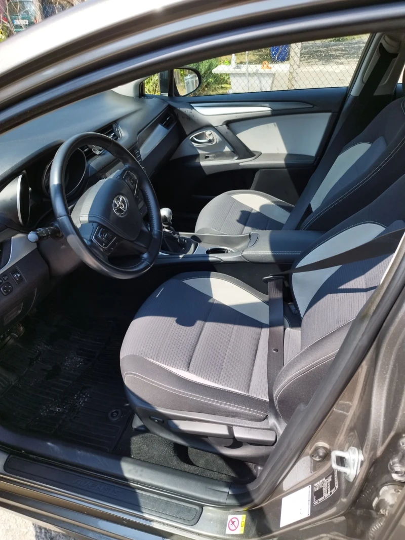 Toyota Avensis 143 к.с, снимка 9 - Автомобили и джипове - 53057607
