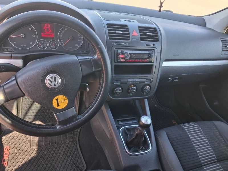 VW Golf, снимка 9 - Автомобили и джипове - 53076464