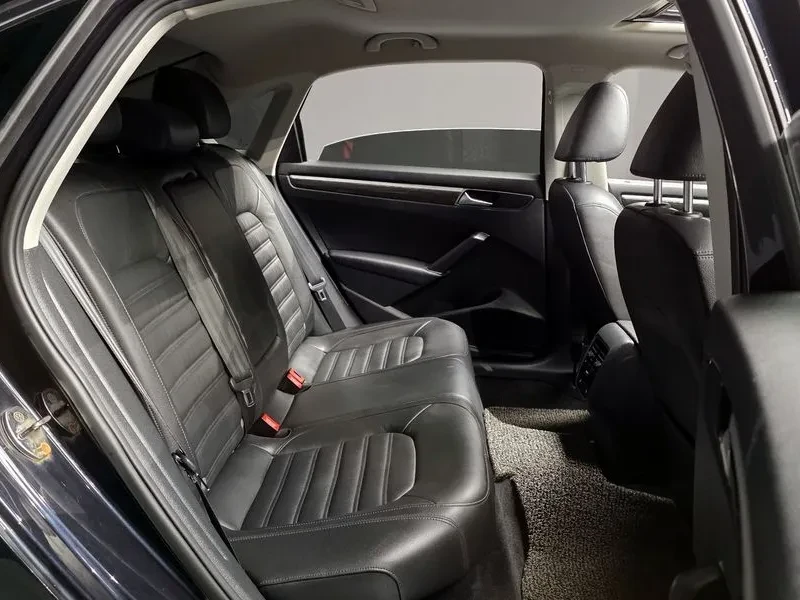 VW Passat 2.0 Tsi B7, снимка 12 - Автомобили и джипове - 55062430