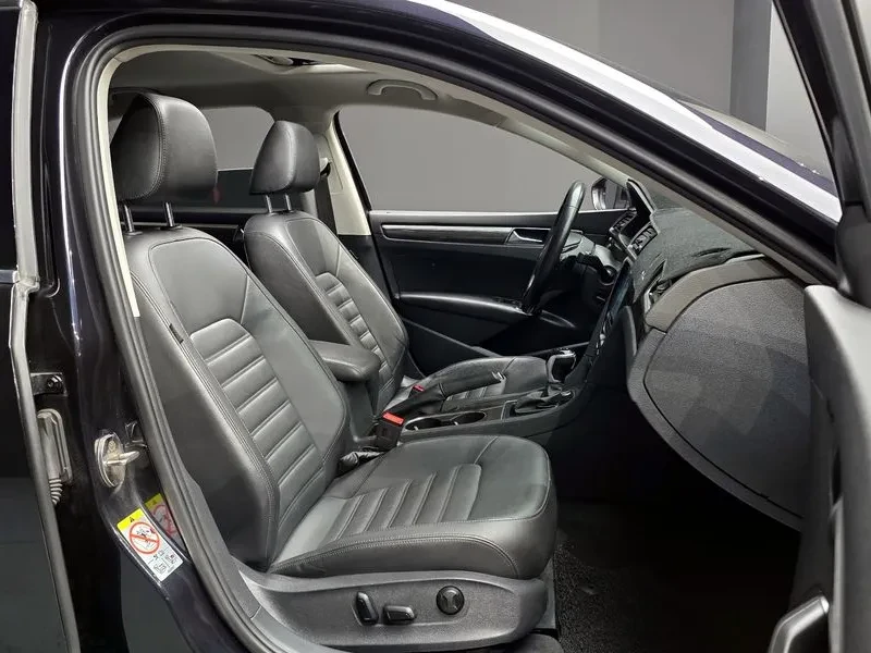 VW Passat 2.0 Tsi B7, снимка 11 - Автомобили и джипове - 55062430
