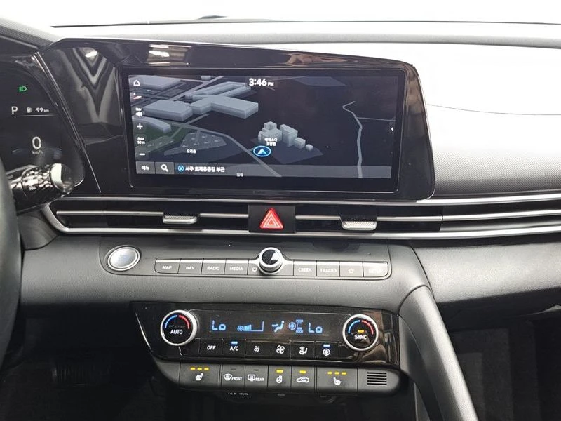 Hyundai Elantra 1.6 Automatic, снимка 12 - Автомобили и джипове - 55743506