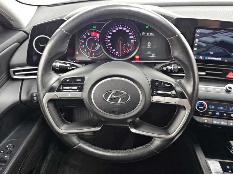 Hyundai Elantra 1.6 Automatic, снимка 13 - Автомобили и джипове - 55743506