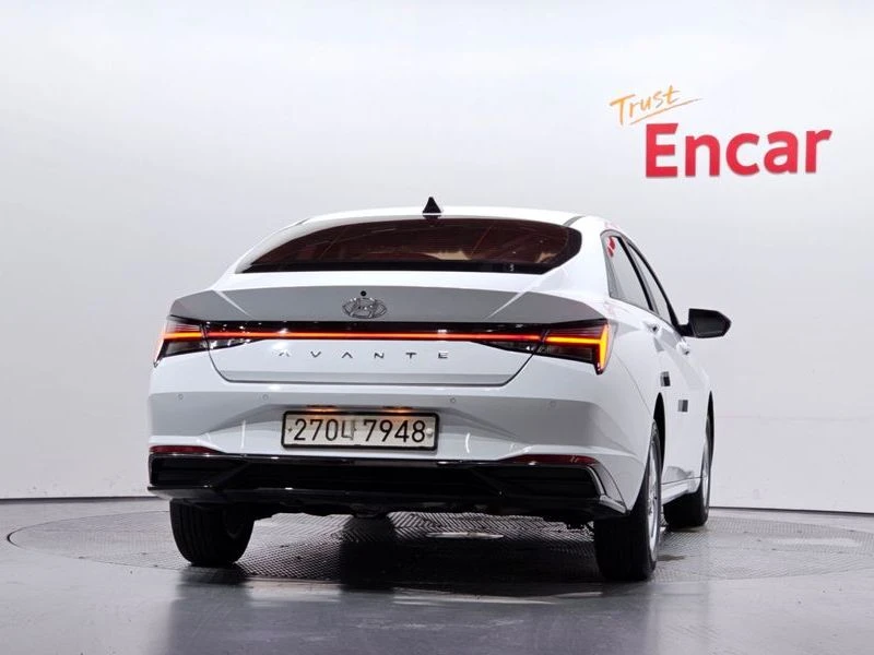 Hyundai Elantra 1.6 Automatic, снимка 4 - Автомобили и джипове - 55743506