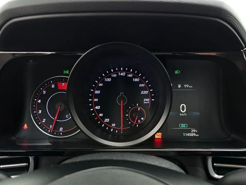 Hyundai Elantra 1.6 Automatic, снимка 8 - Автомобили и джипове - 55743506
