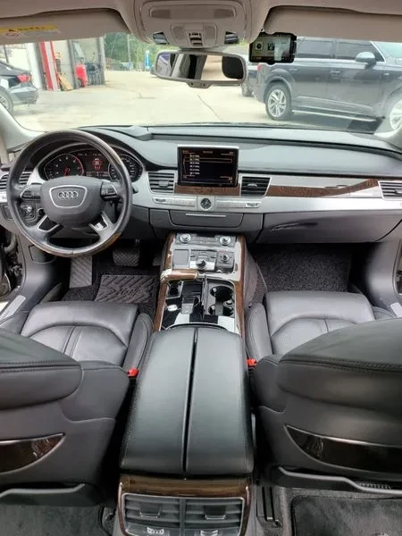 Audi A8 4.2 TFSI Quattro - САМО 30% АВАНС, снимка 12 - Автомобили и джипове - 56219517