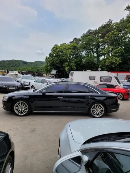 Audi A8 4.2 TFSI Quattro - САМО 30% АВАНС, снимка 3 - Автомобили и джипове - 56219517