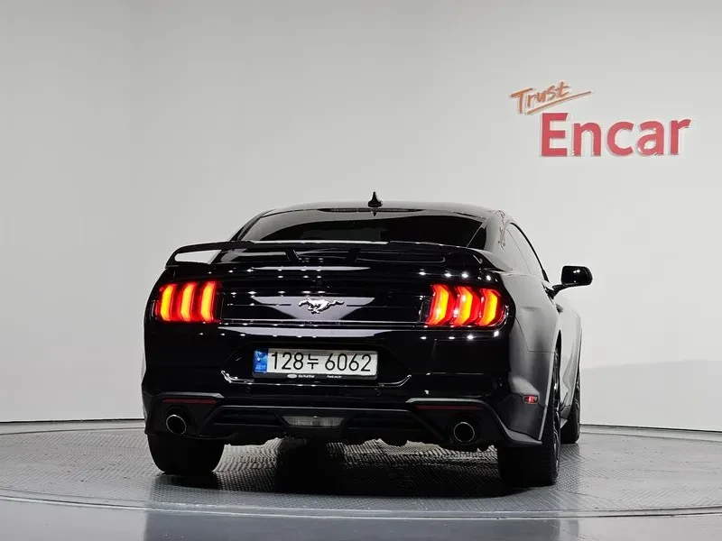 Ford Mustang 2.3 - САМО 30% АВАНС, снимка 4 - Автомобили и джипове - 56293283