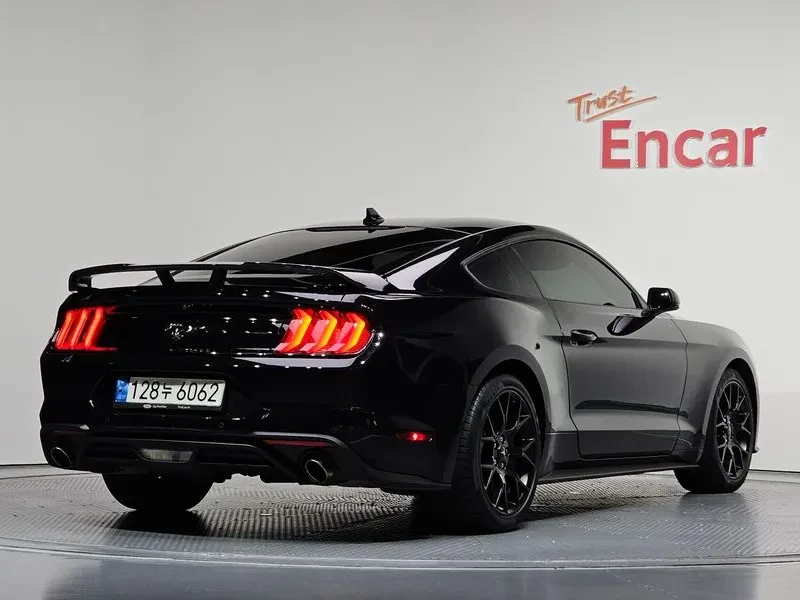 Ford Mustang 2.3 - САМО 30% АВАНС, снимка 2 - Автомобили и джипове - 56293283