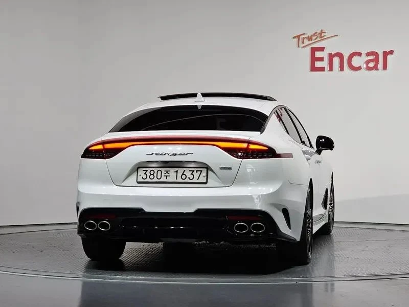 Kia Stinger, снимка 4 - Автомобили и джипове - 56727629