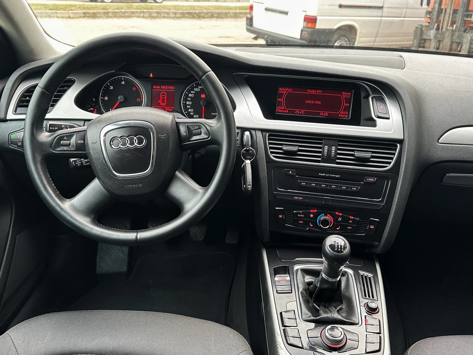 Audi A4 2.0TDI - изображение 7