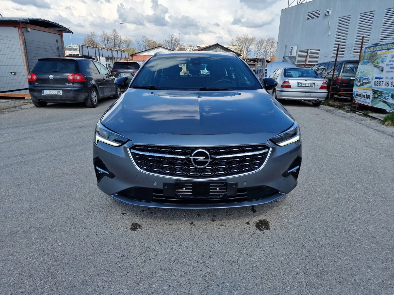 Opel Insignia 2.0d 4x4 Full Sports Tourer - изображение 2