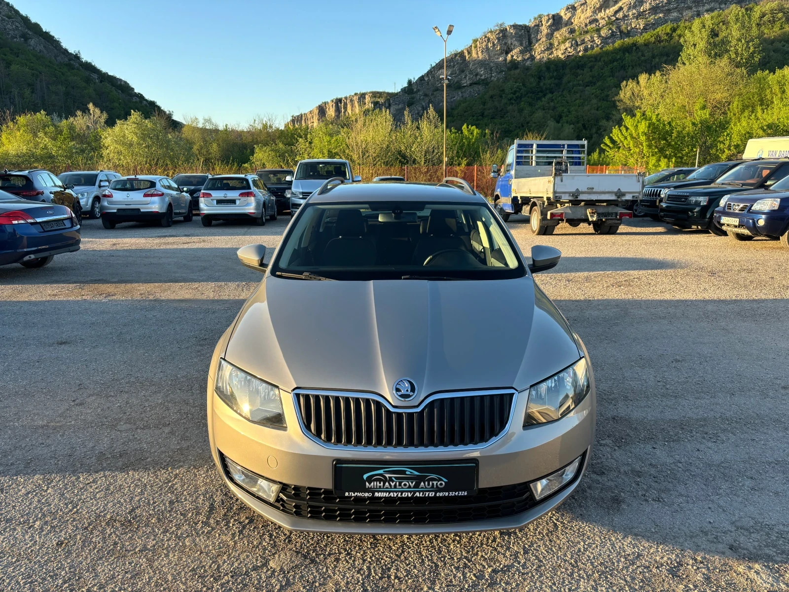 Skoda Octavia 1.6 TDI КАТО НОВА - изображение 8