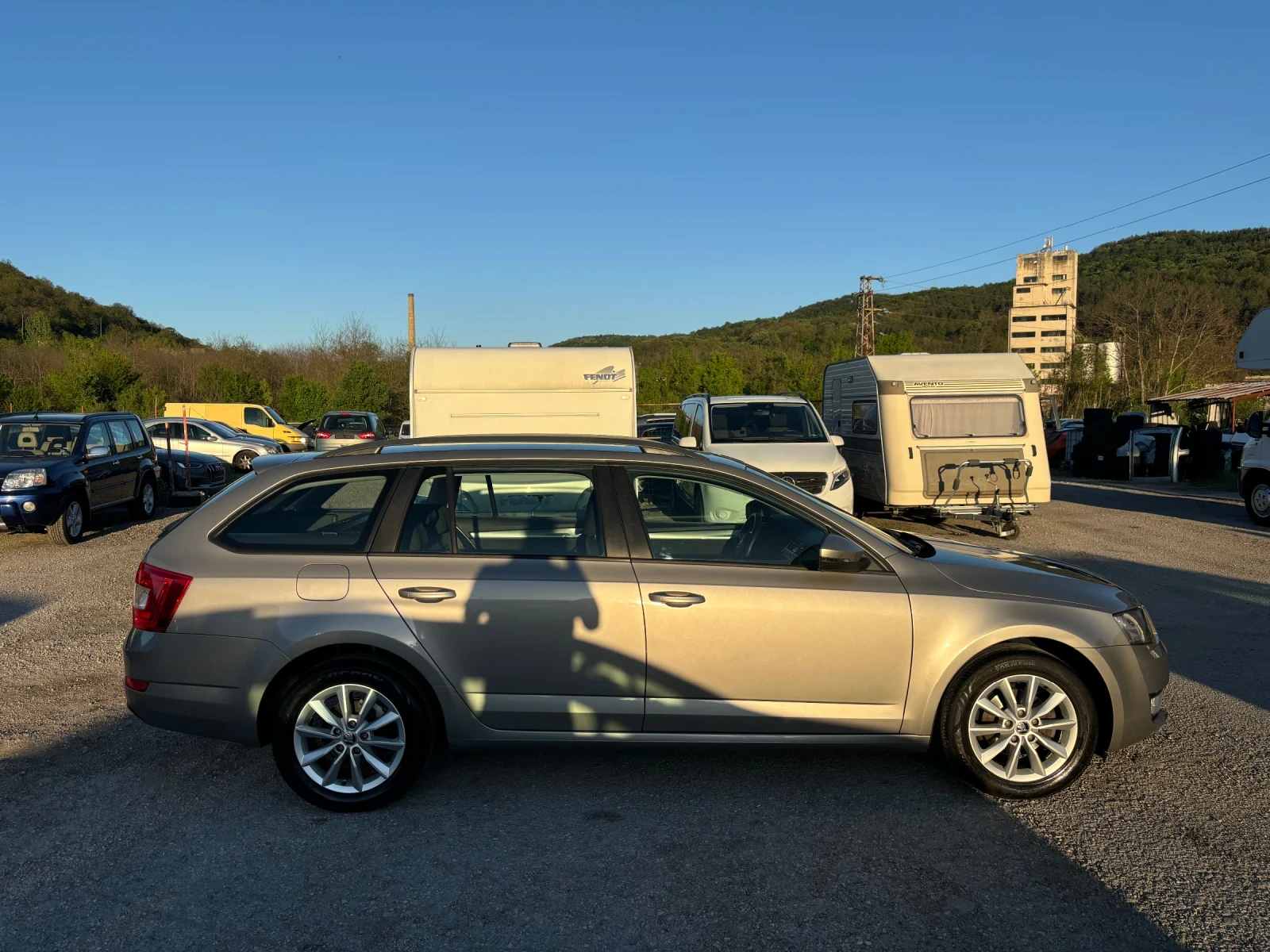 Skoda Octavia 1.6 TDI КАТО НОВА - изображение 2