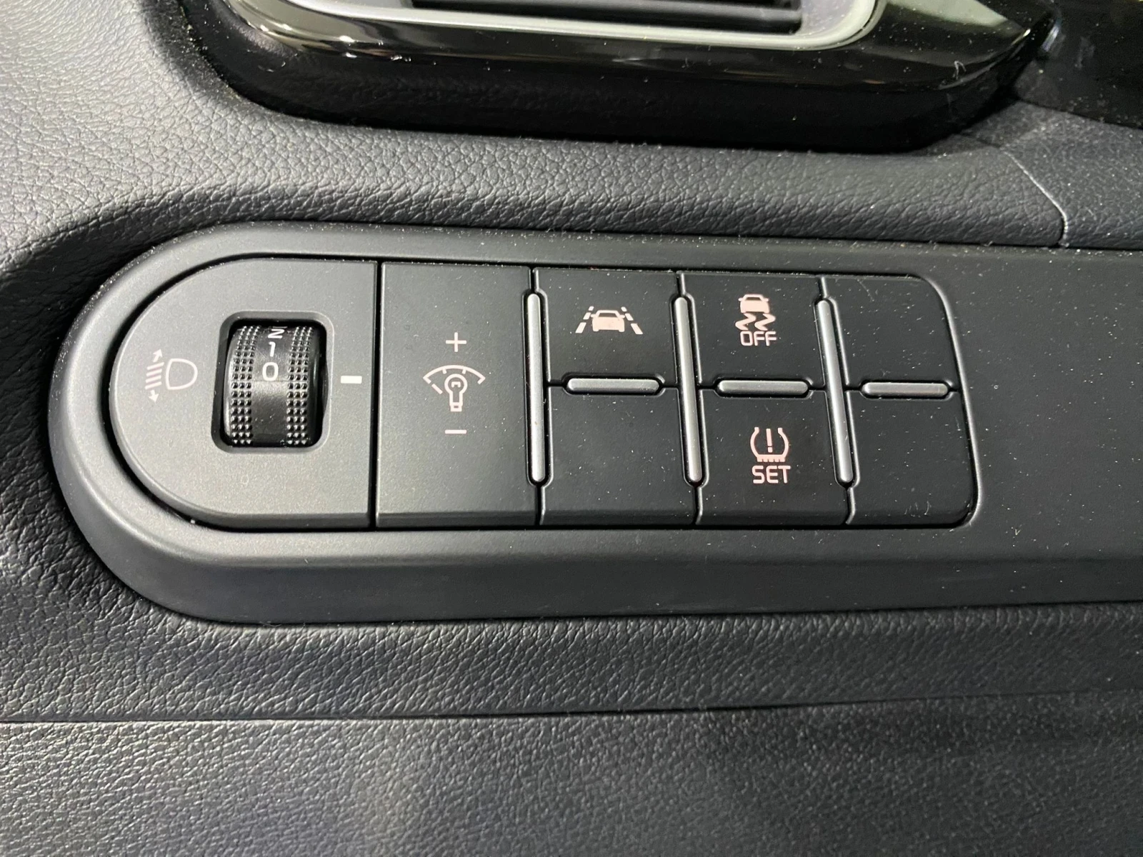 Kia XCeed 1.5i - изображение 9