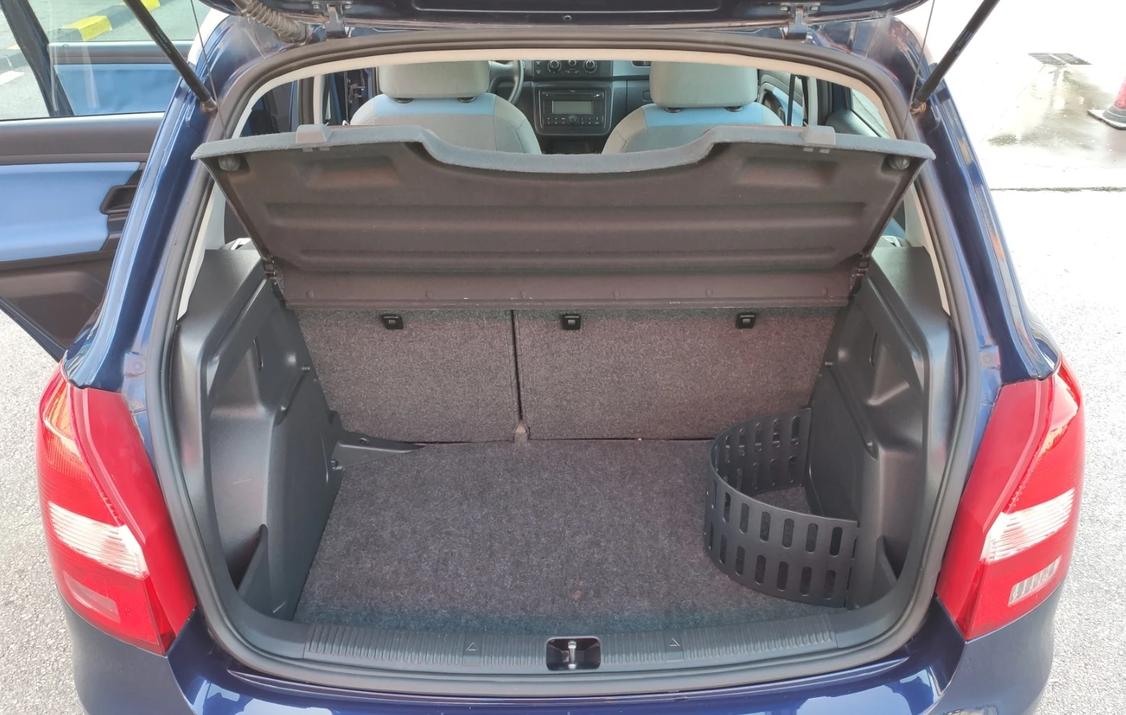 Skoda Fabia 1.2i HTP FaceLift - изображение 6
